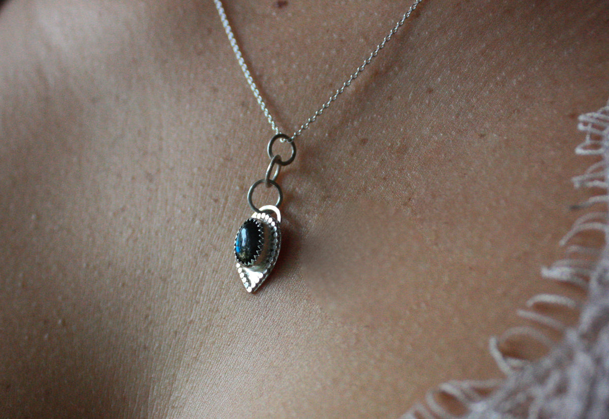 Tear Chained Necklace